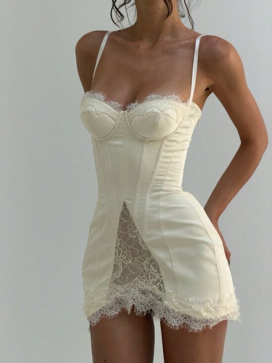 Dresses & Skirts - White Elegant Women's Slimming Strapless Suspender Dress With Lace Patchwork